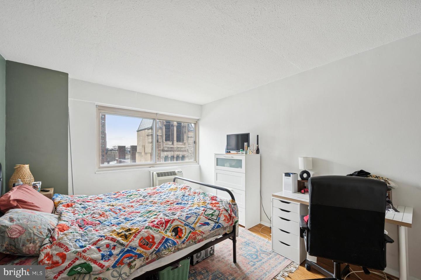2101-17 Chestnut St #711 Property Photo 6