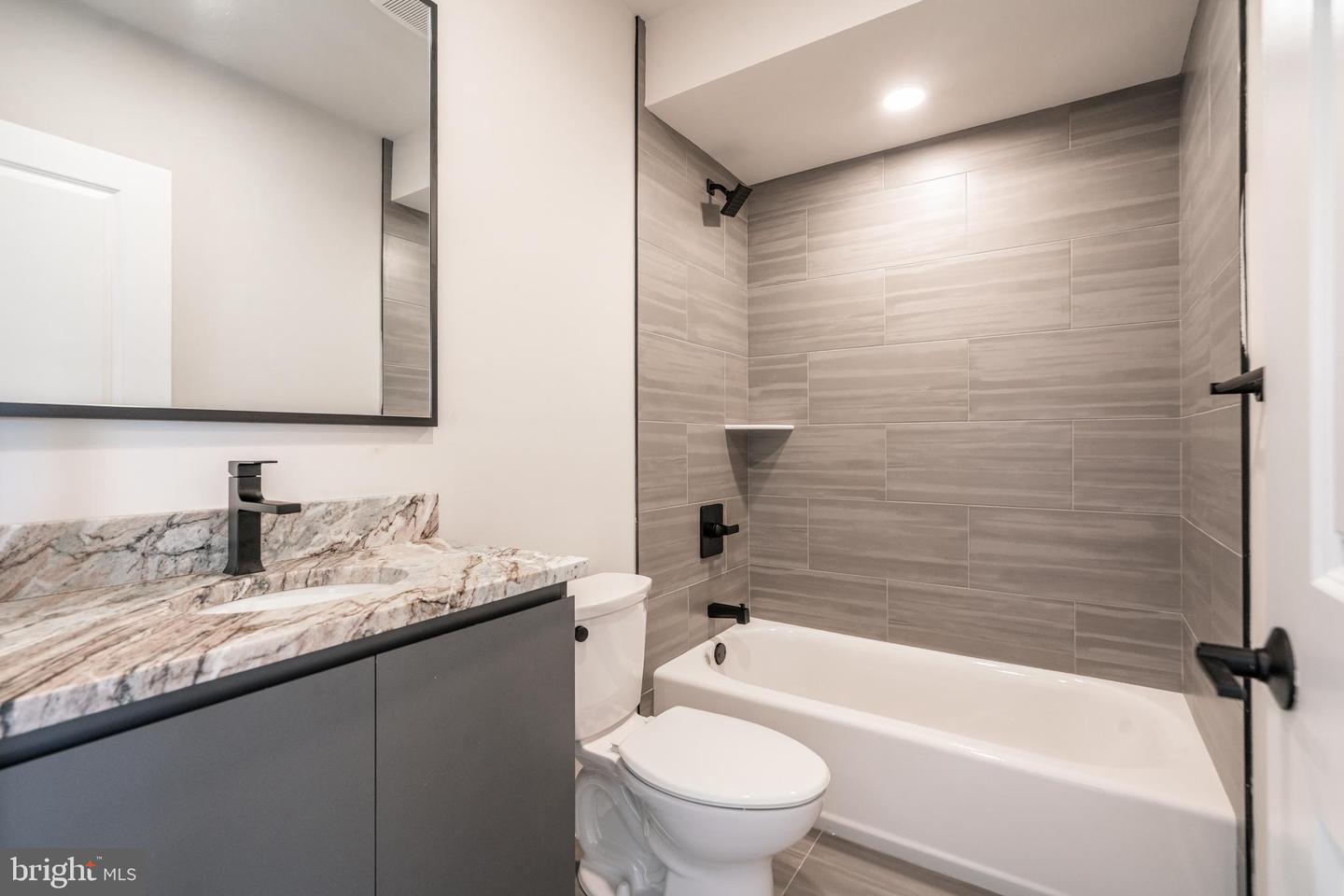 4070 Conshohocken Ave #a Property Photo 4