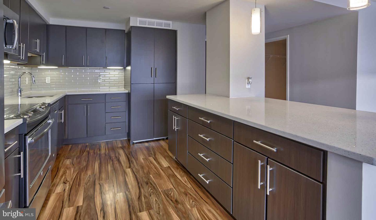 1815 John F Kennedy Blvd #0b-914 Property Photo 16