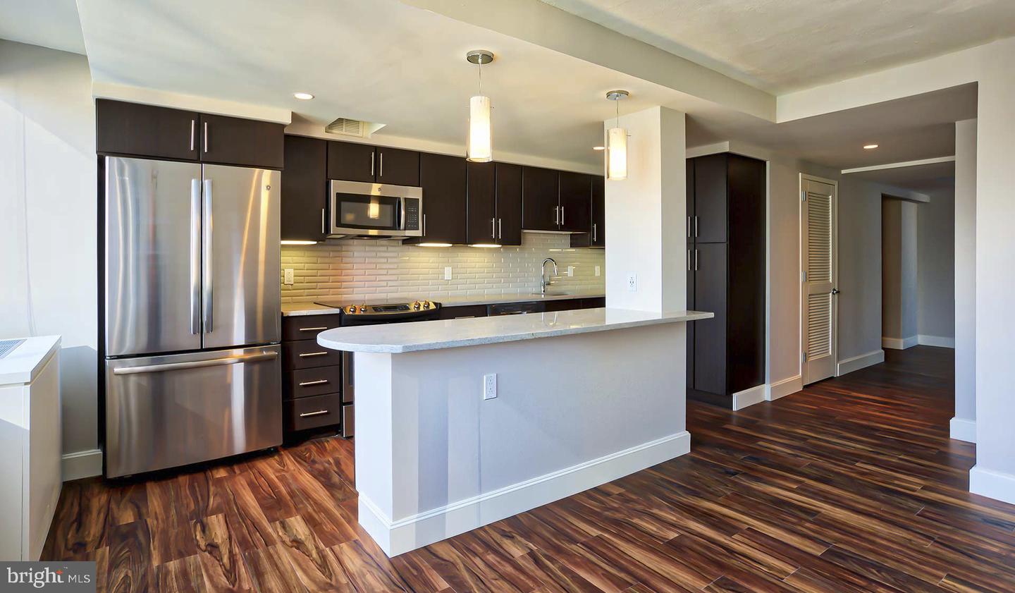 1815 John F Kennedy Blvd #0b-914 Property Photo 17