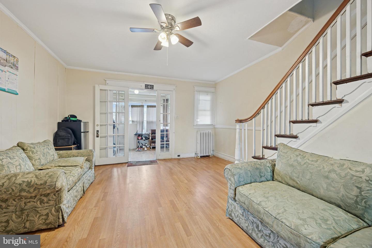 5627 Sansom St Property Photo 3