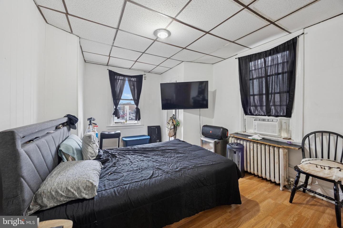 5627 Sansom St Property Photo 14