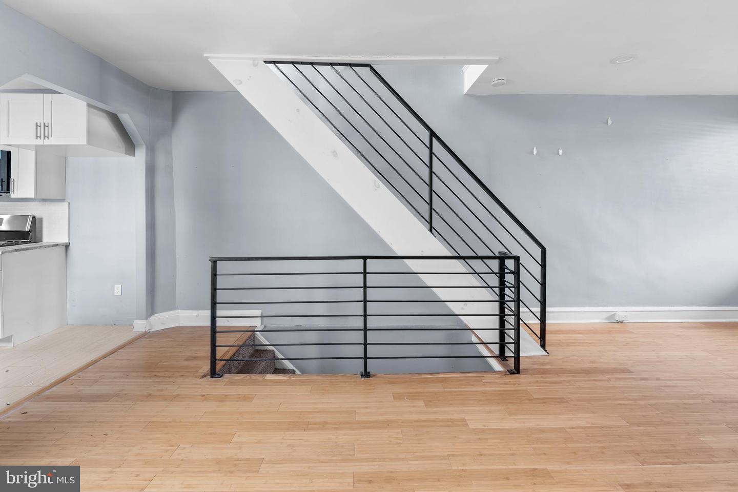 1629 S Dover St Property Photo 9