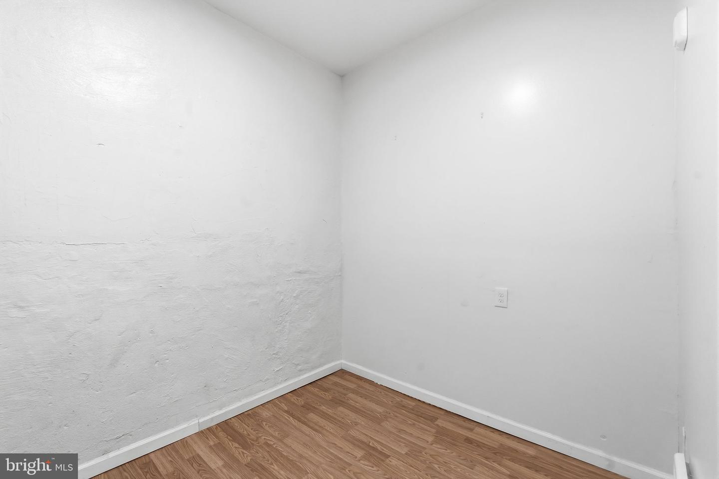 3417 N 18th St Property Photo 5