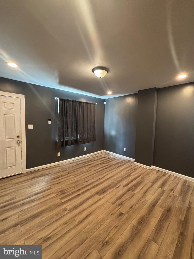 73 E Cosgrove St Property Photo 2