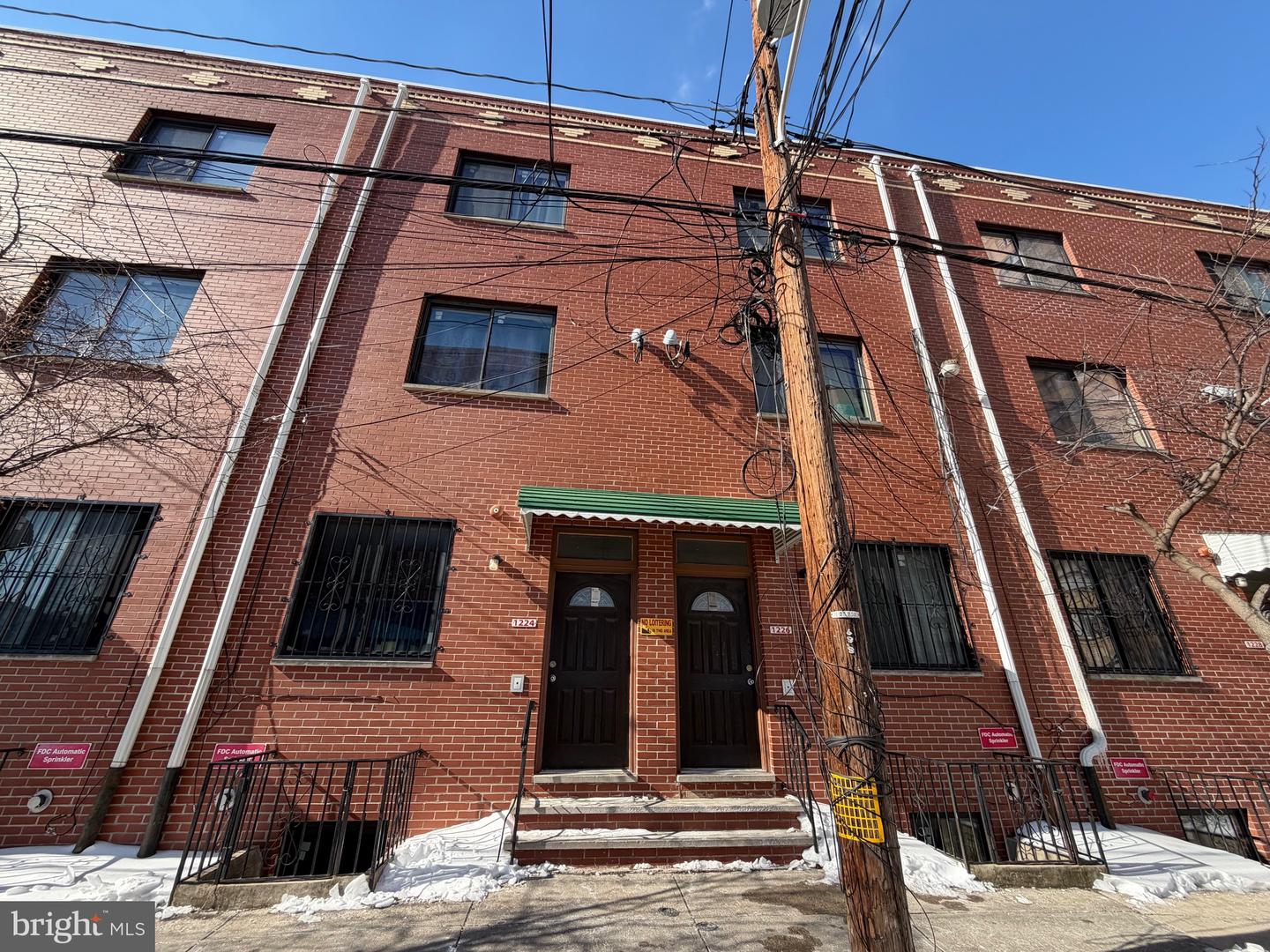 1226 N CARLISLE ST Property Photo 1
