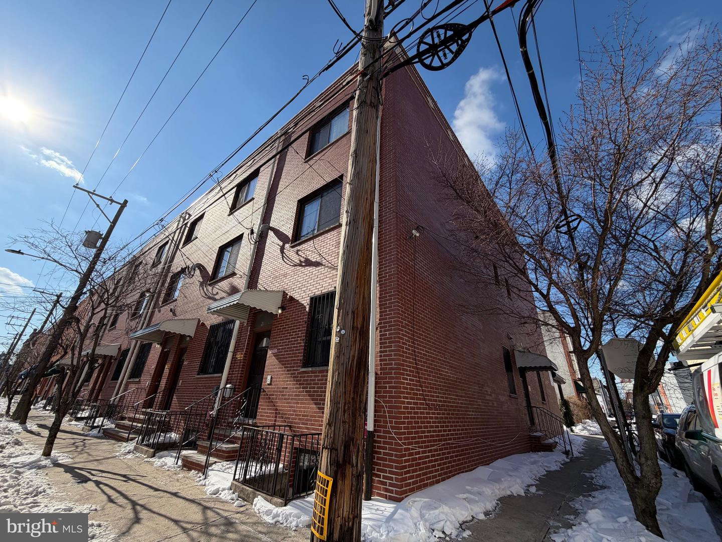 1232 N Carlisle St Property Photo 2