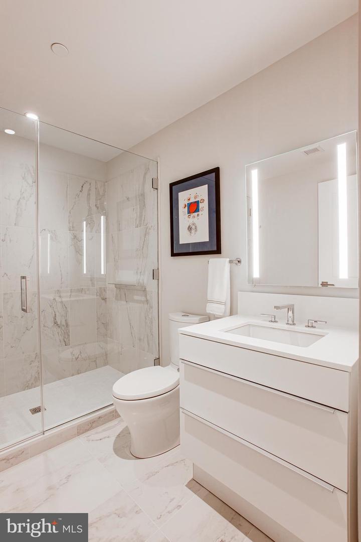 301 S Broad #2501 Property Photo 12