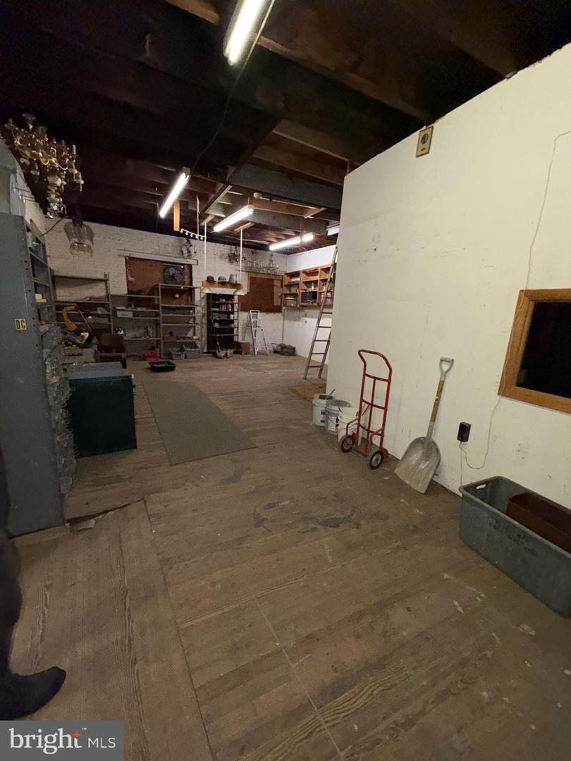 4514-r Paul St Property Photo 14