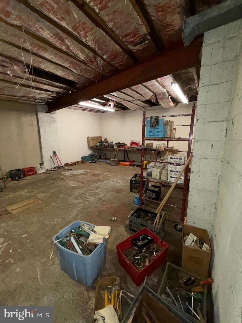 4514-r Paul St Property Photo 16
