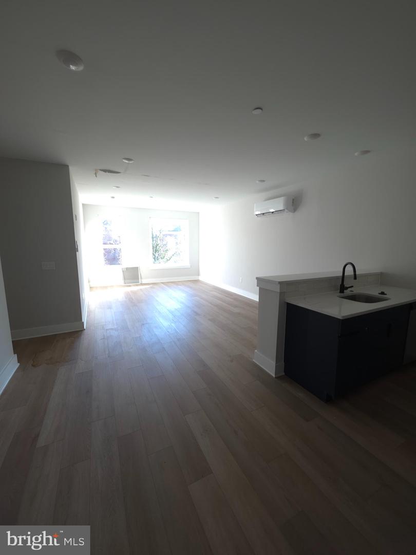 3503 Midvale Ave #506 Property Photo 24