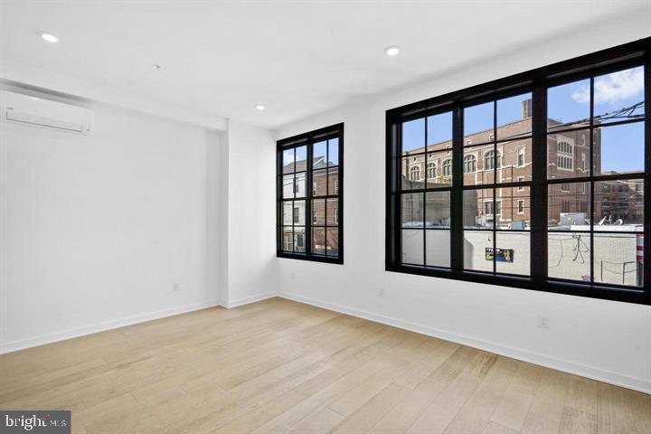 2525 Frankford Ave Property Photo 17