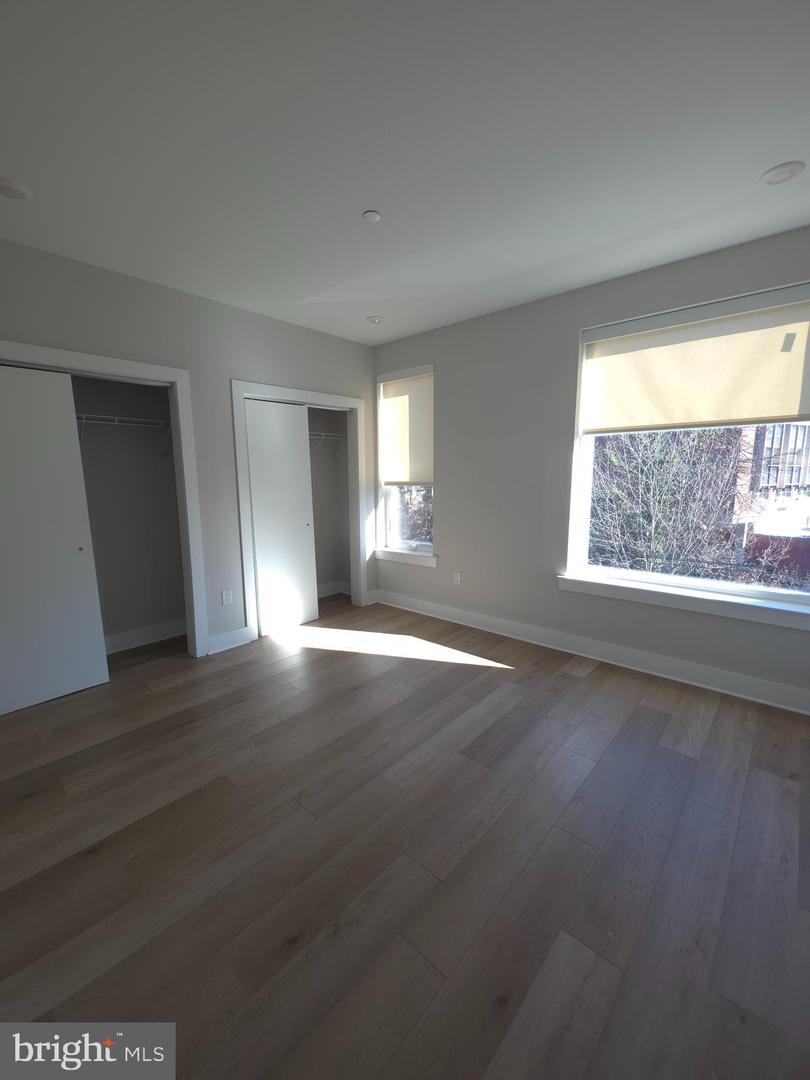 3503 Midvale Ave #404 Property Photo 33