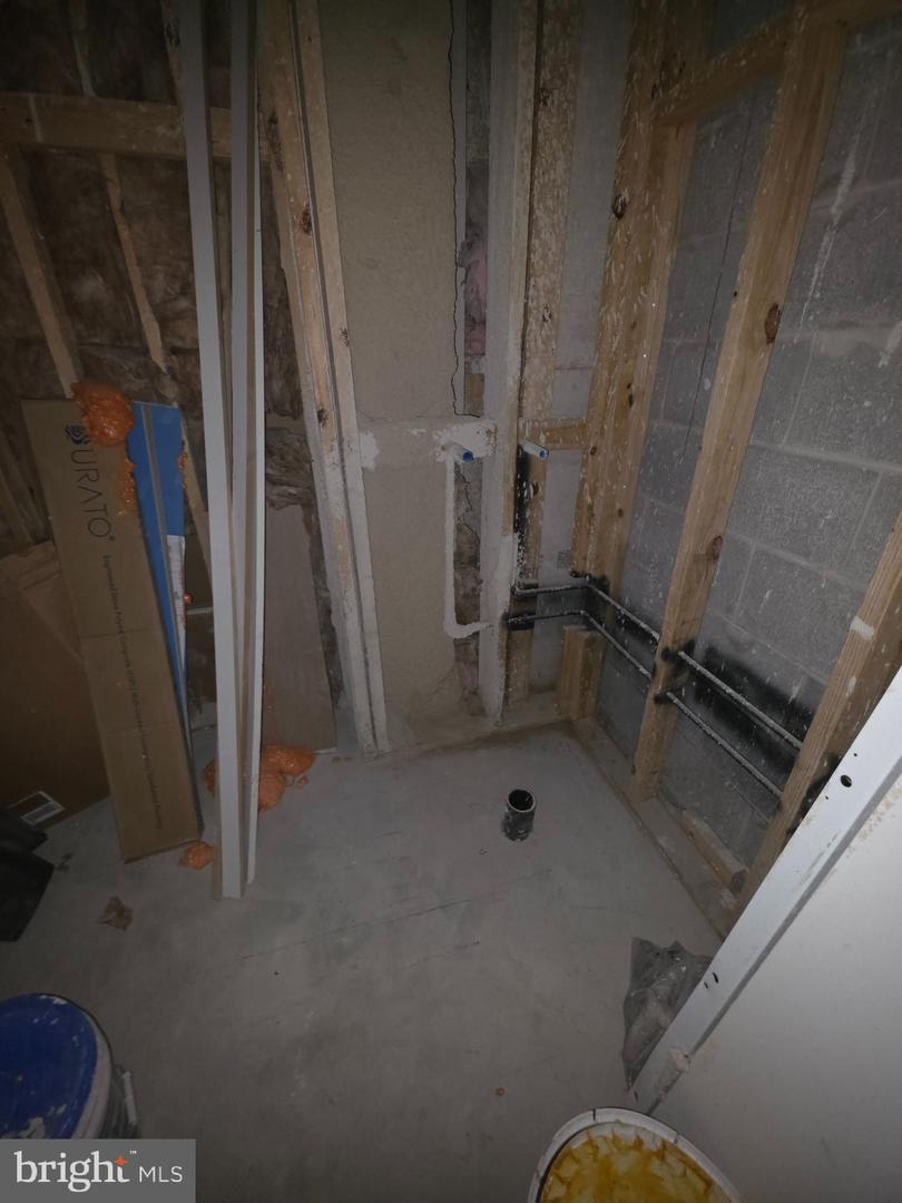 3503 Midvale Ave #103 Property Photo 10