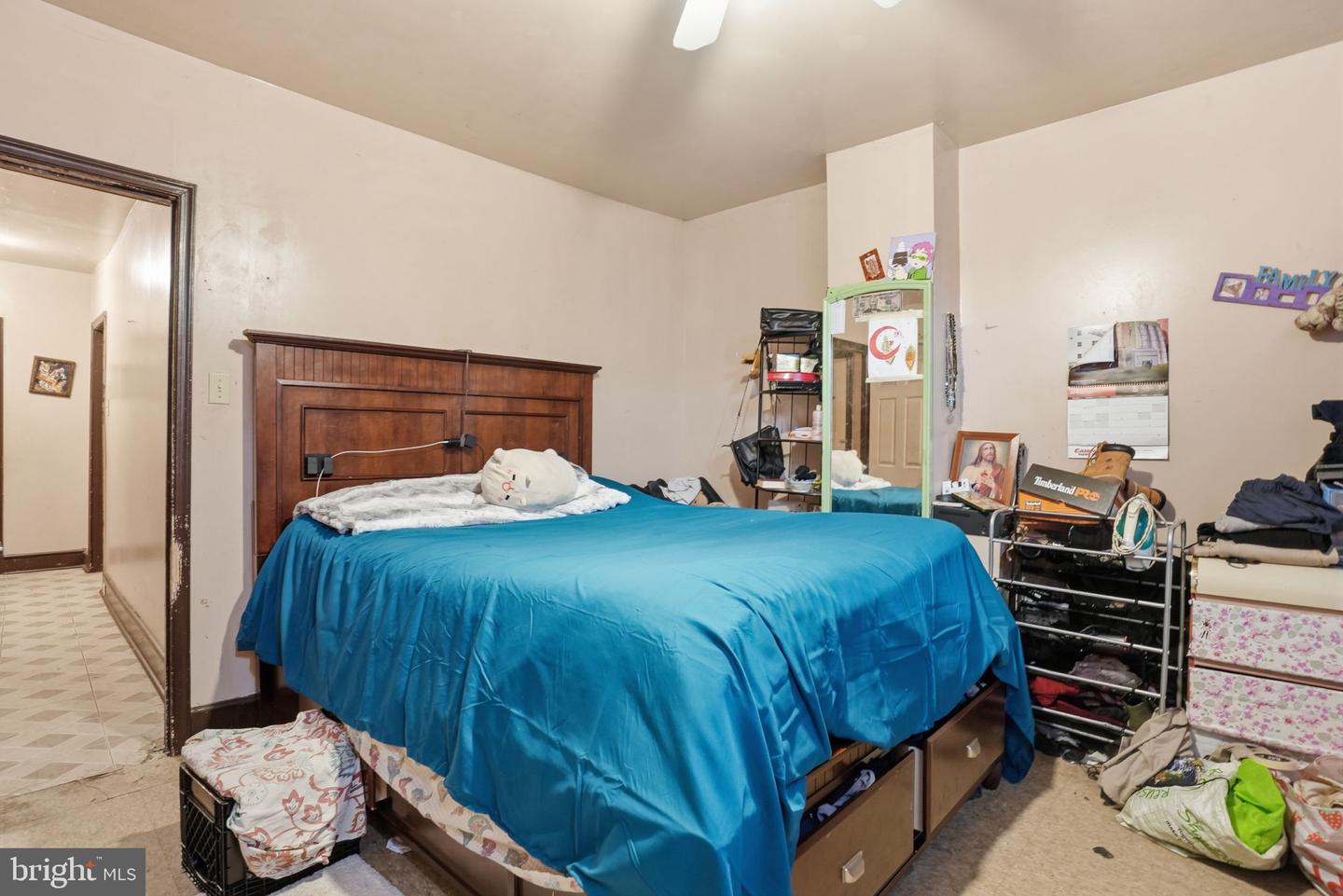 164 E Ontario St Property Photo 7