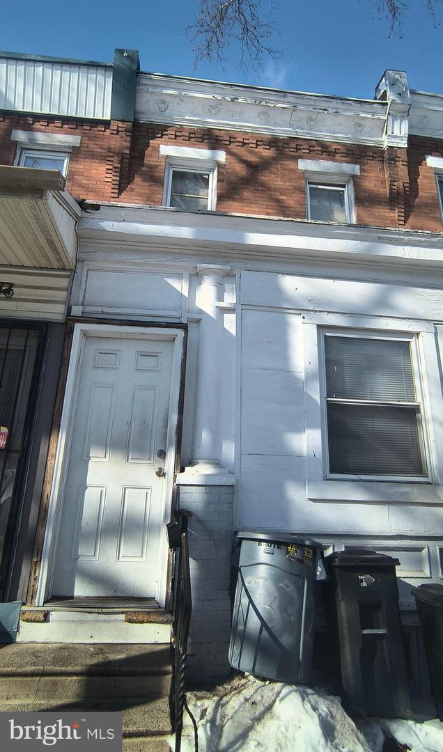 5330 Lesher St Property Photo 1