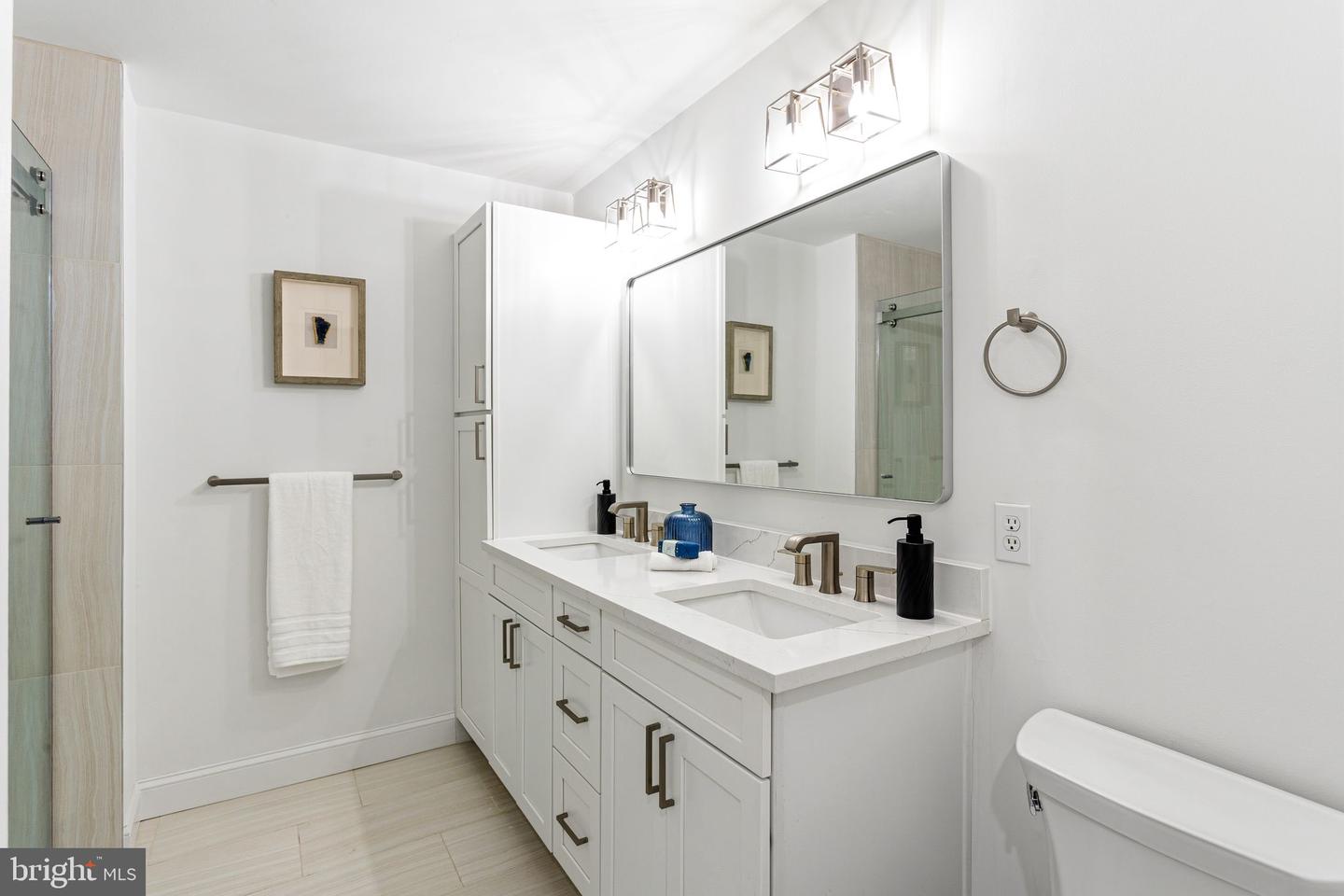 306 S 10th St #a Property Photo 18