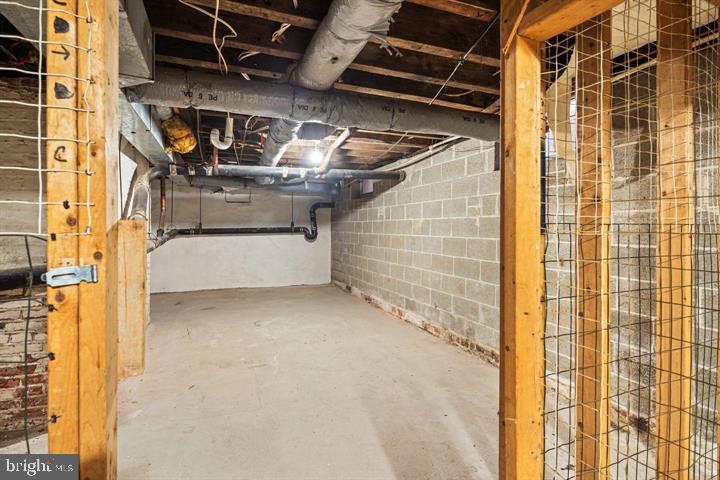 306 S 10th St #a Property Photo 26
