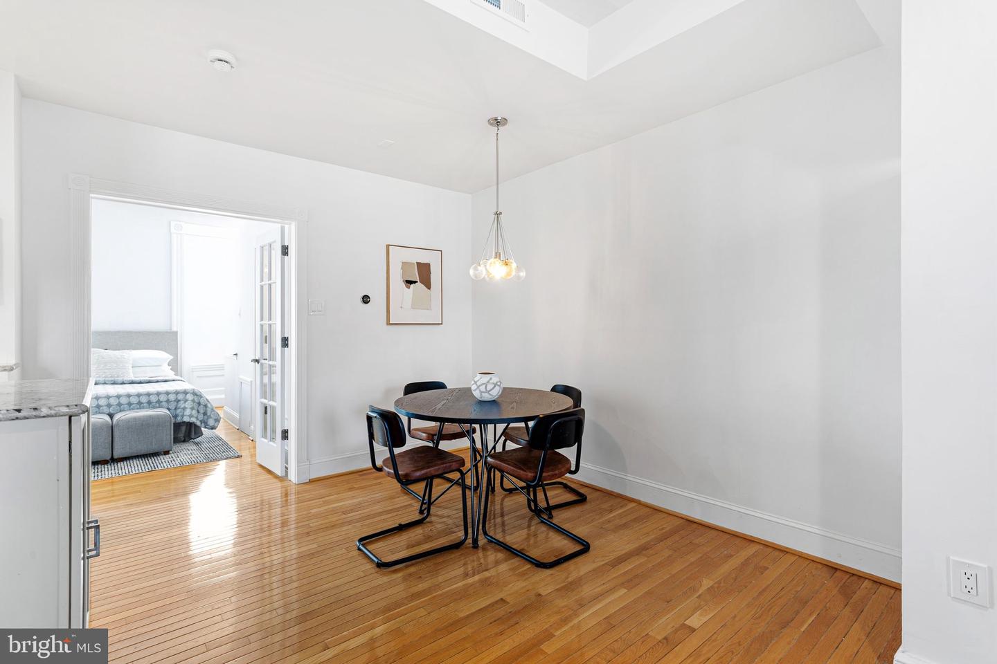 306 S 10th St #d Property Photo 9