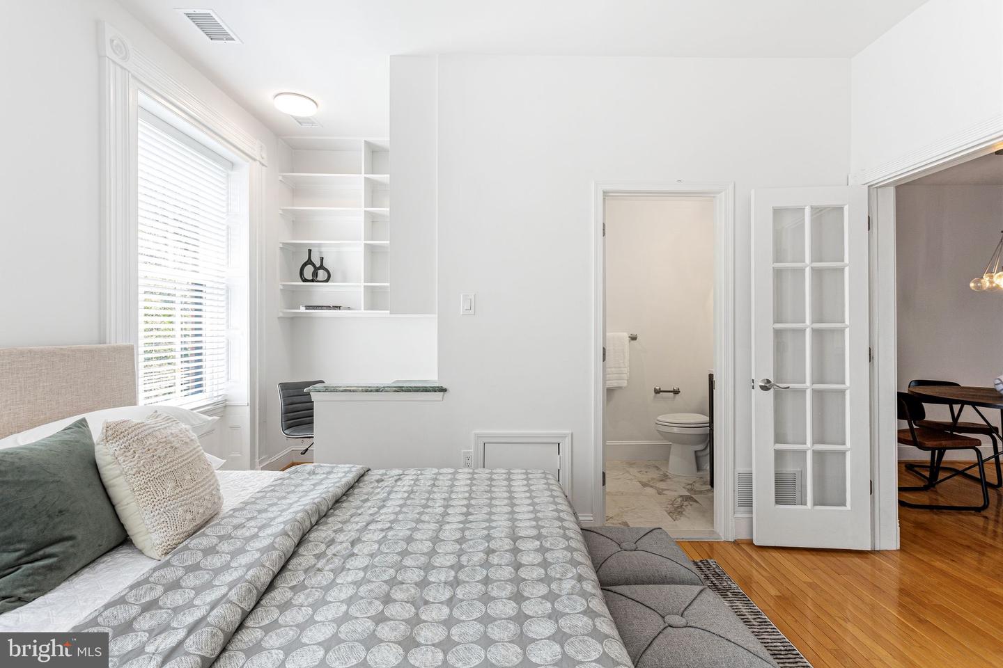 306 S 10th St #d Property Photo 19
