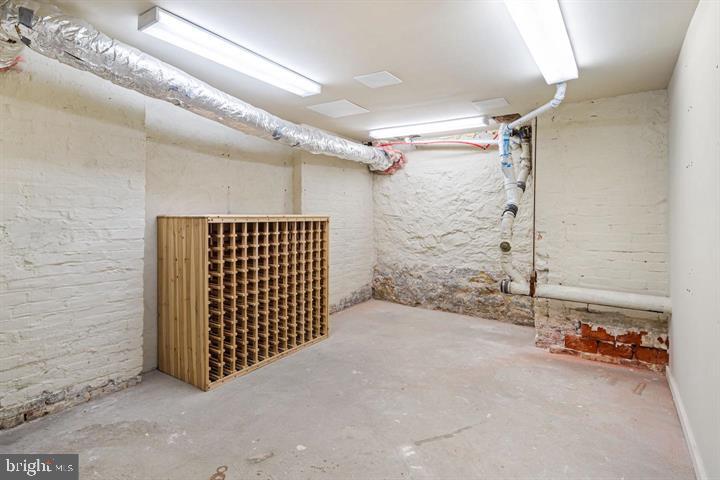 306 S 10th St #d Property Photo 21
