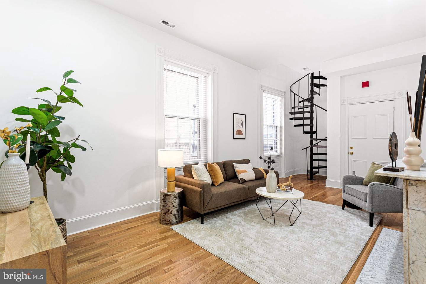 306 S 10th St #c Property Photo 1