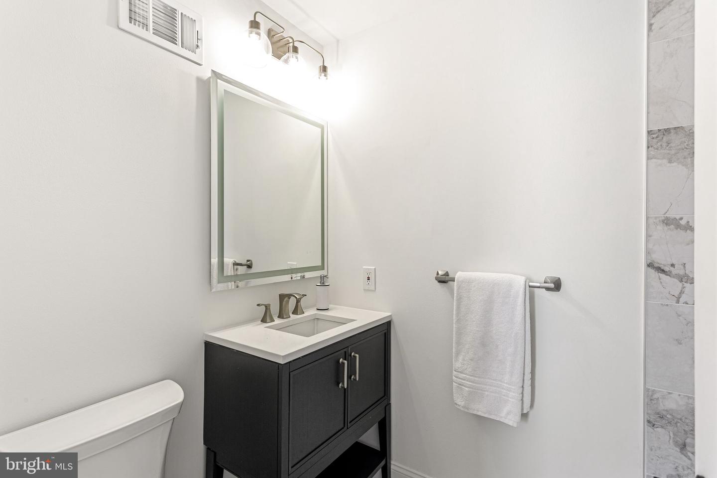 306 S 10th St #c Property Photo 21