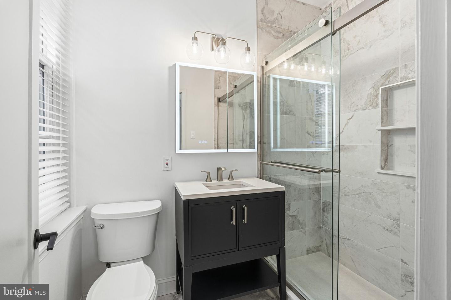 306 S 10th St #c Property Photo 22