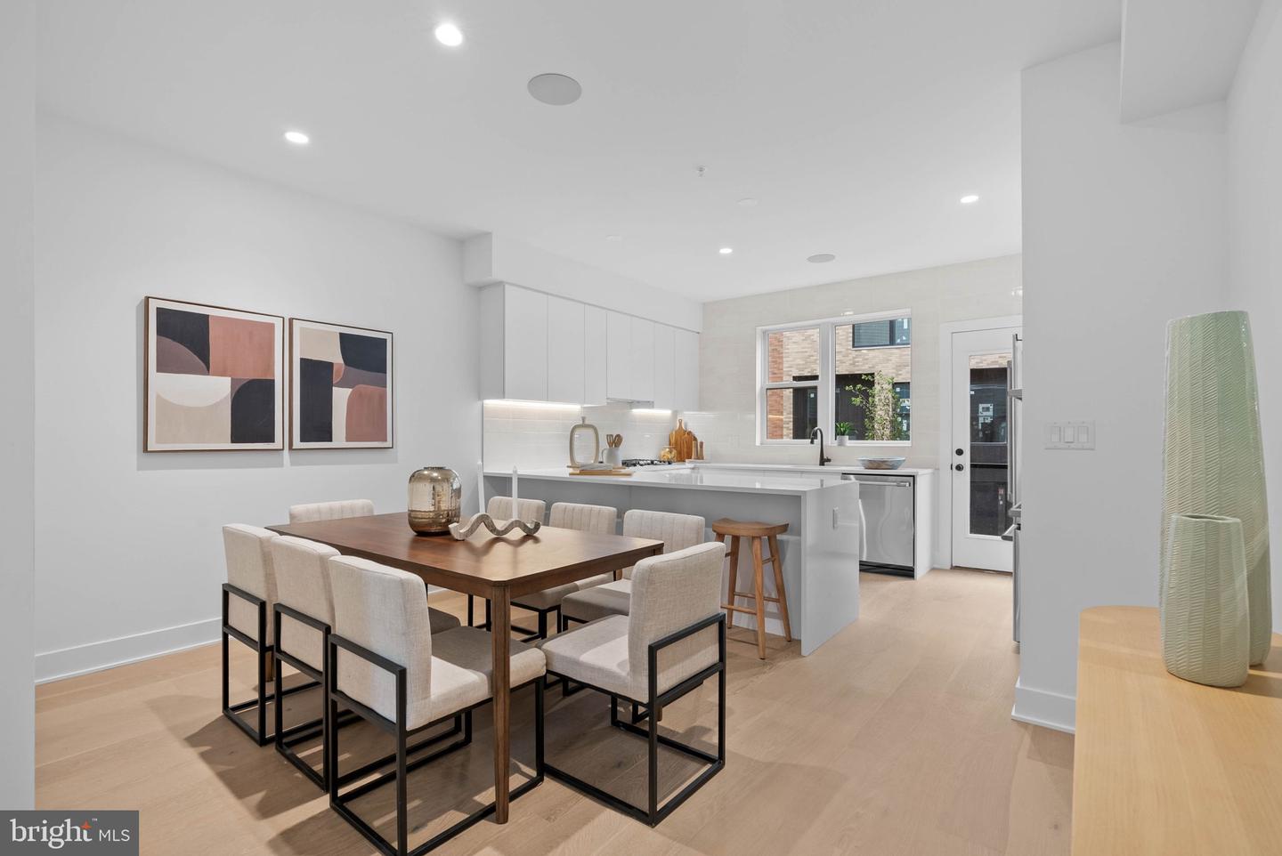 650 Fairmount Ave #j1 Property Photo 2