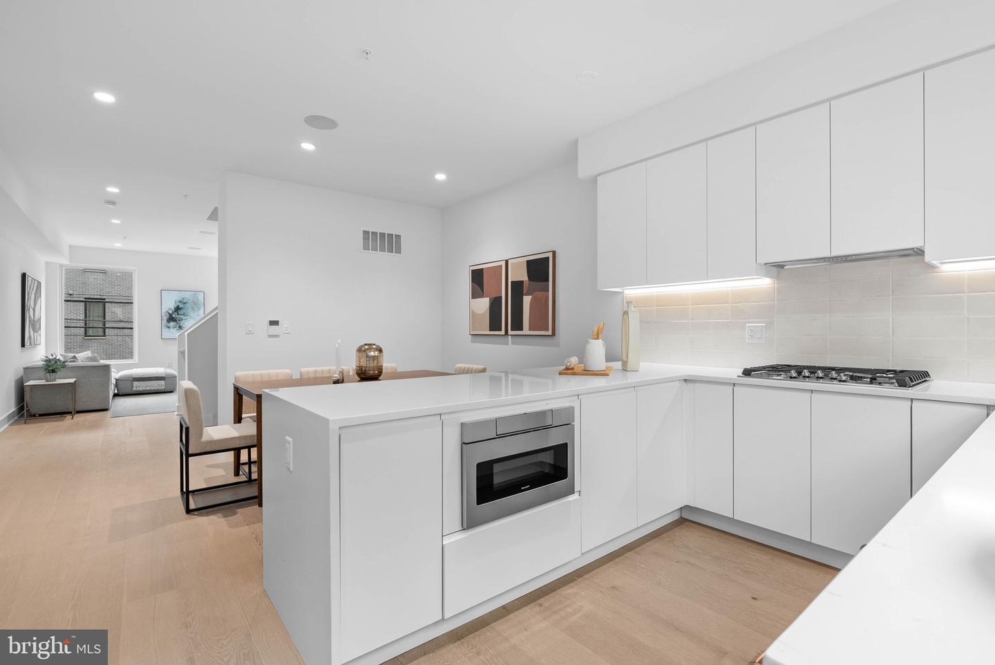 650 Fairmount Ave #j1 Property Photo 7