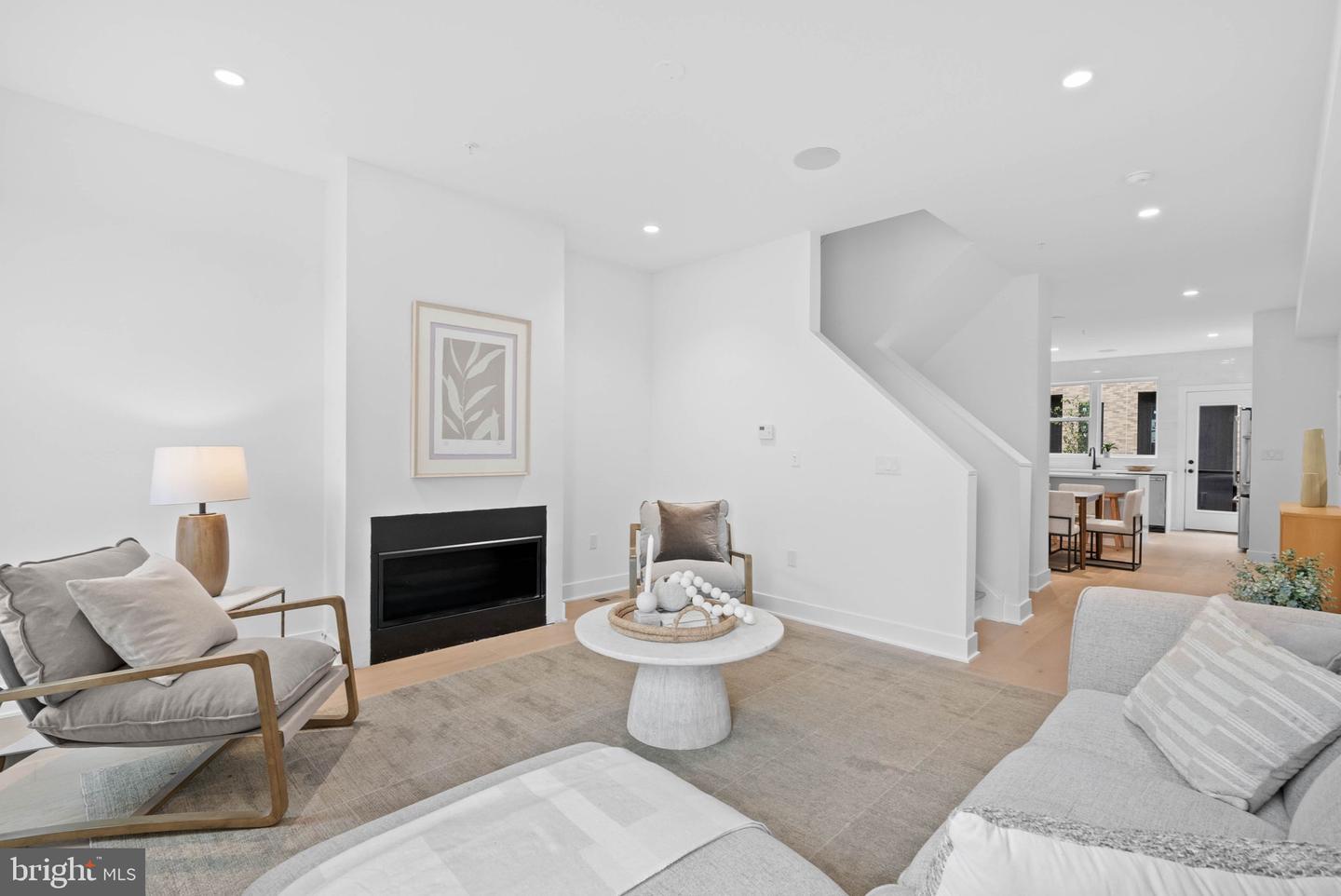 650 Fairmount Ave #j1 Property Photo 8