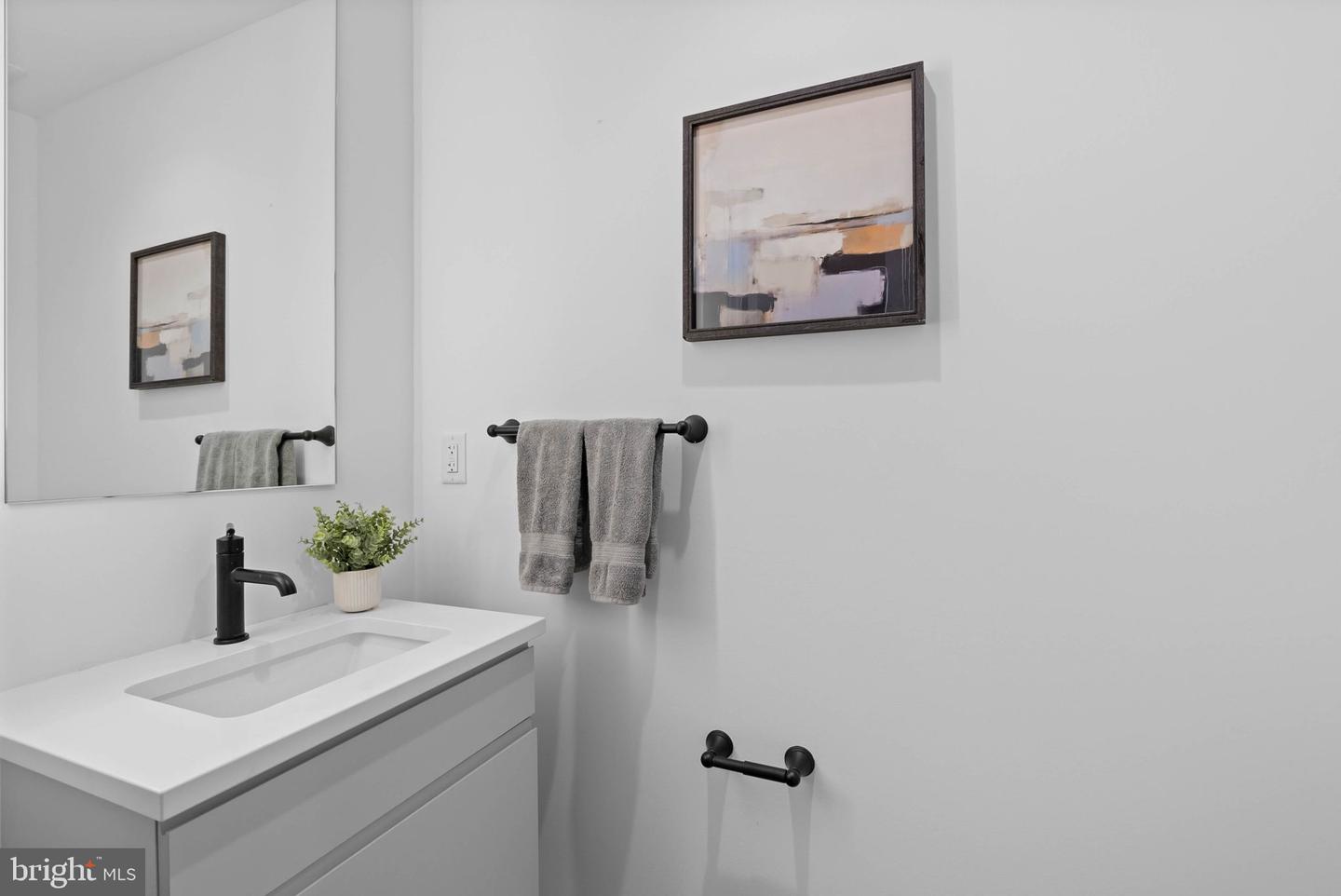 650 Fairmount Ave #j1 Property Photo 10