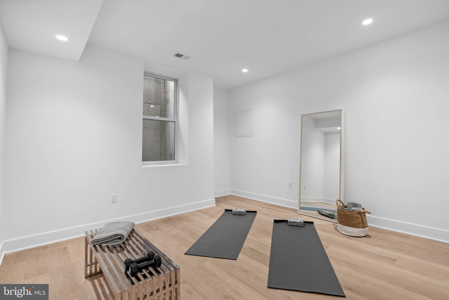 650 Fairmount Ave #j1 Property Photo 32