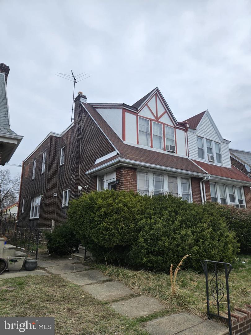 1421 Saint Vincent St Property Photo 2