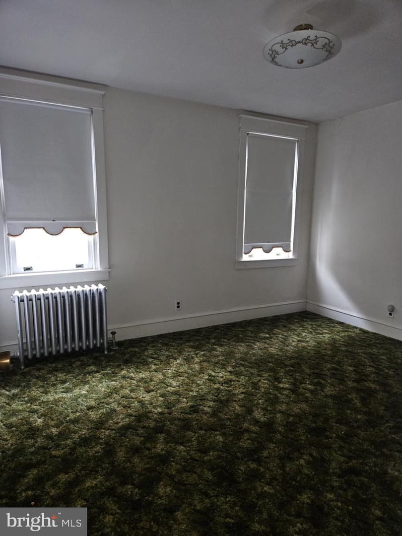1421 Saint Vincent St Property Photo 6