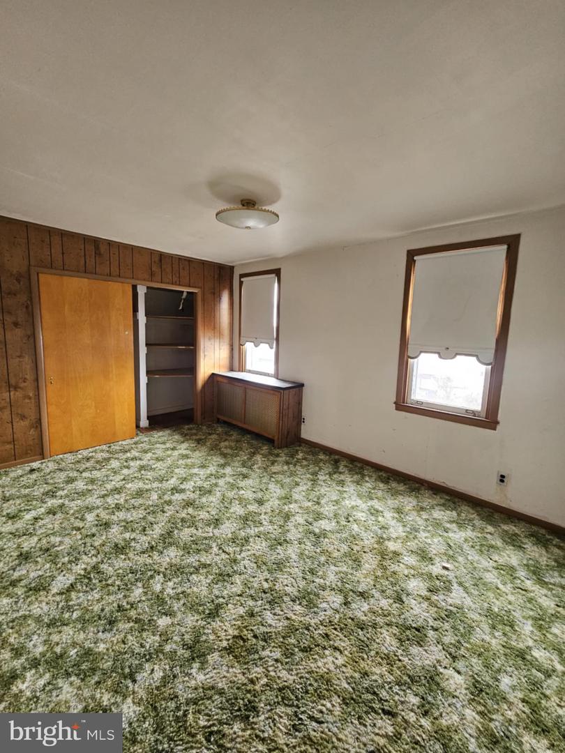 1421 Saint Vincent St Property Photo 9