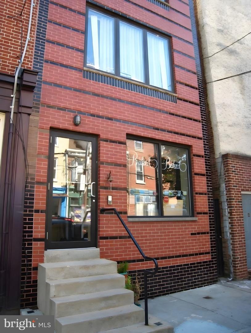 815 S 4th St Property Photo 1