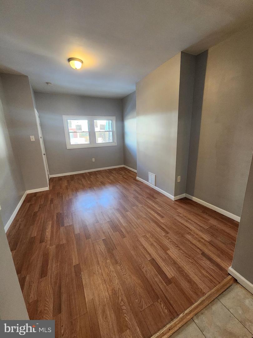 6616 Leeds St Property Photo 4