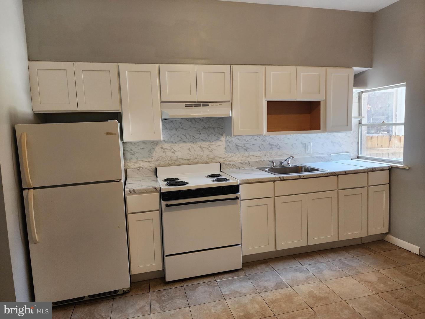 6616 Leeds St Property Photo 6