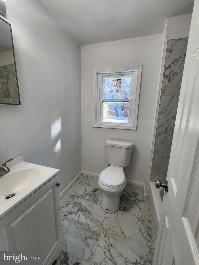 6616 Leeds St Property Photo 12