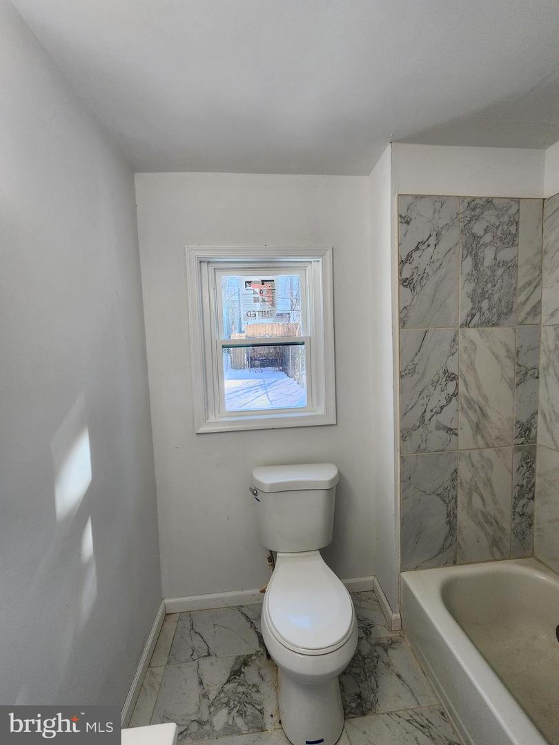 6616 Leeds St Property Photo 13