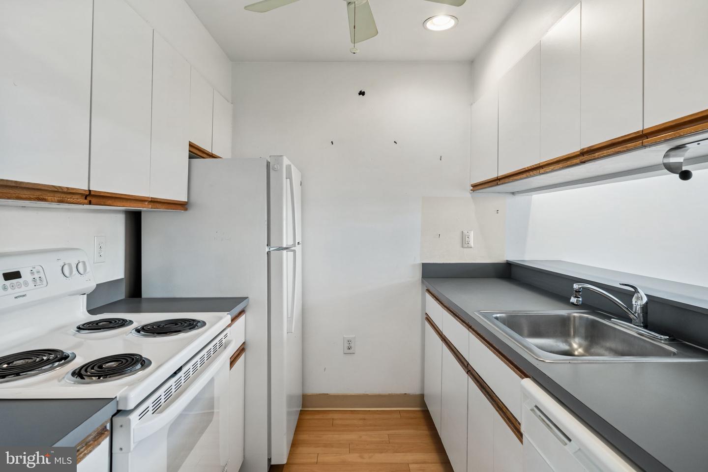 1601 Spring Garden St #410 Property Photo 4