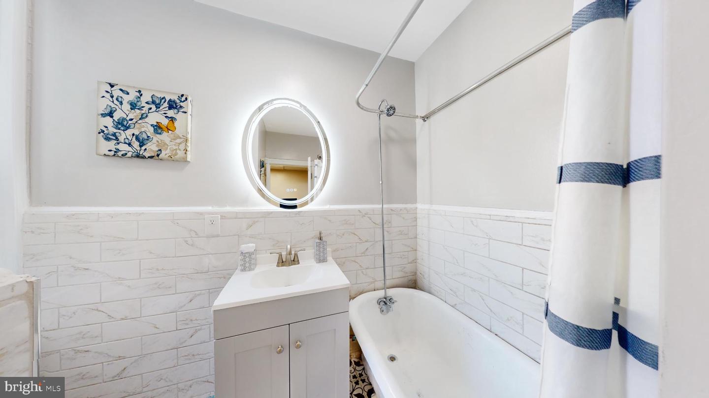 6038 Sansom St Property Photo 16