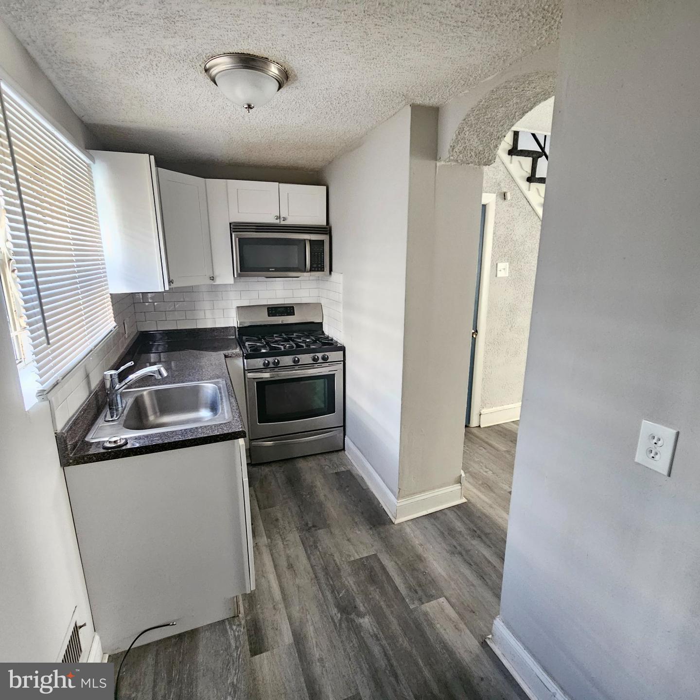 3963 Wyalusing Ave Property Photo 4