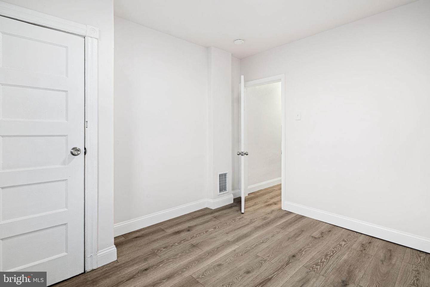 5907 Osage Ave Property Photo 12