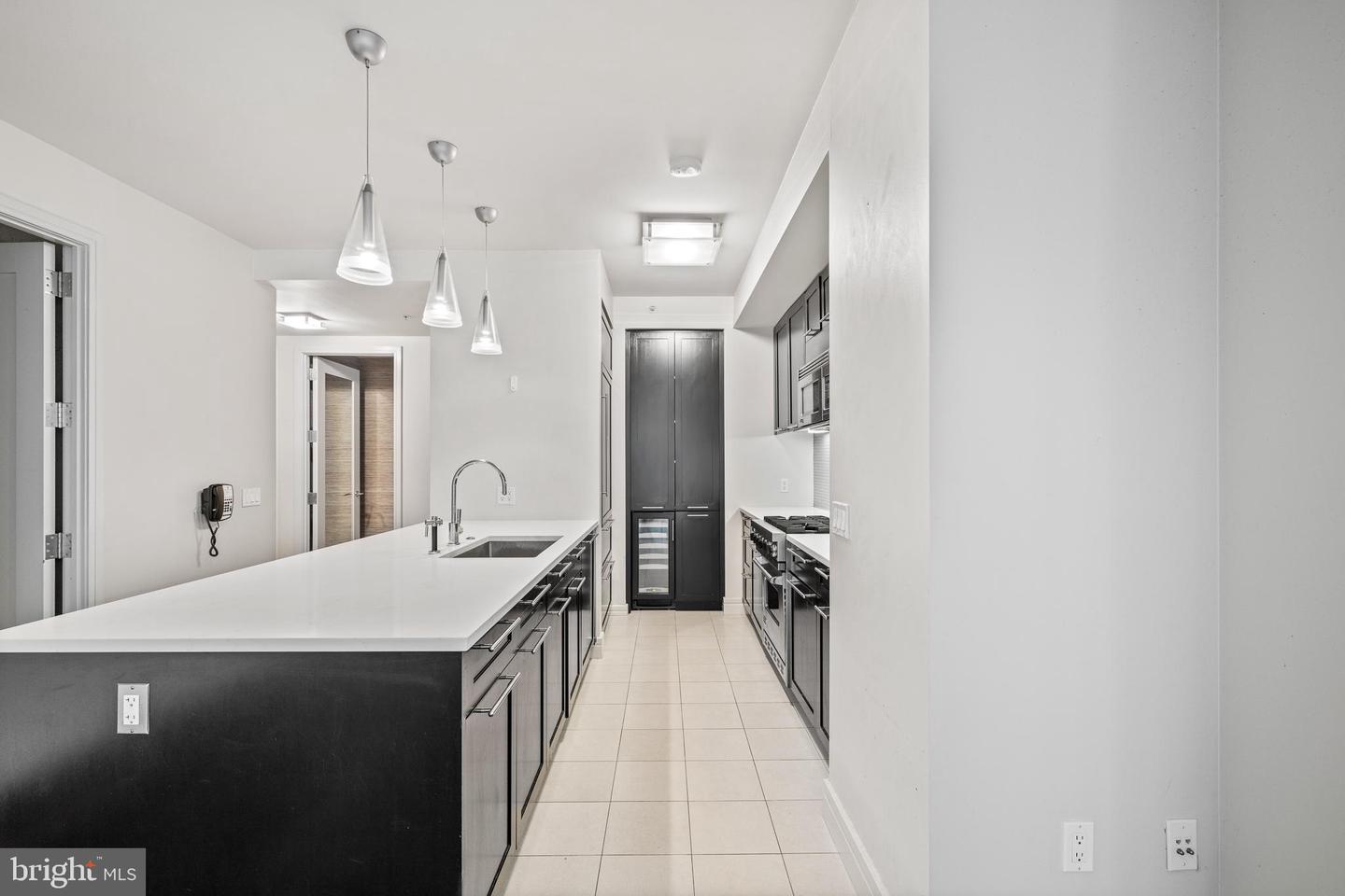1414 S Penn Sq #6h Property Photo 6