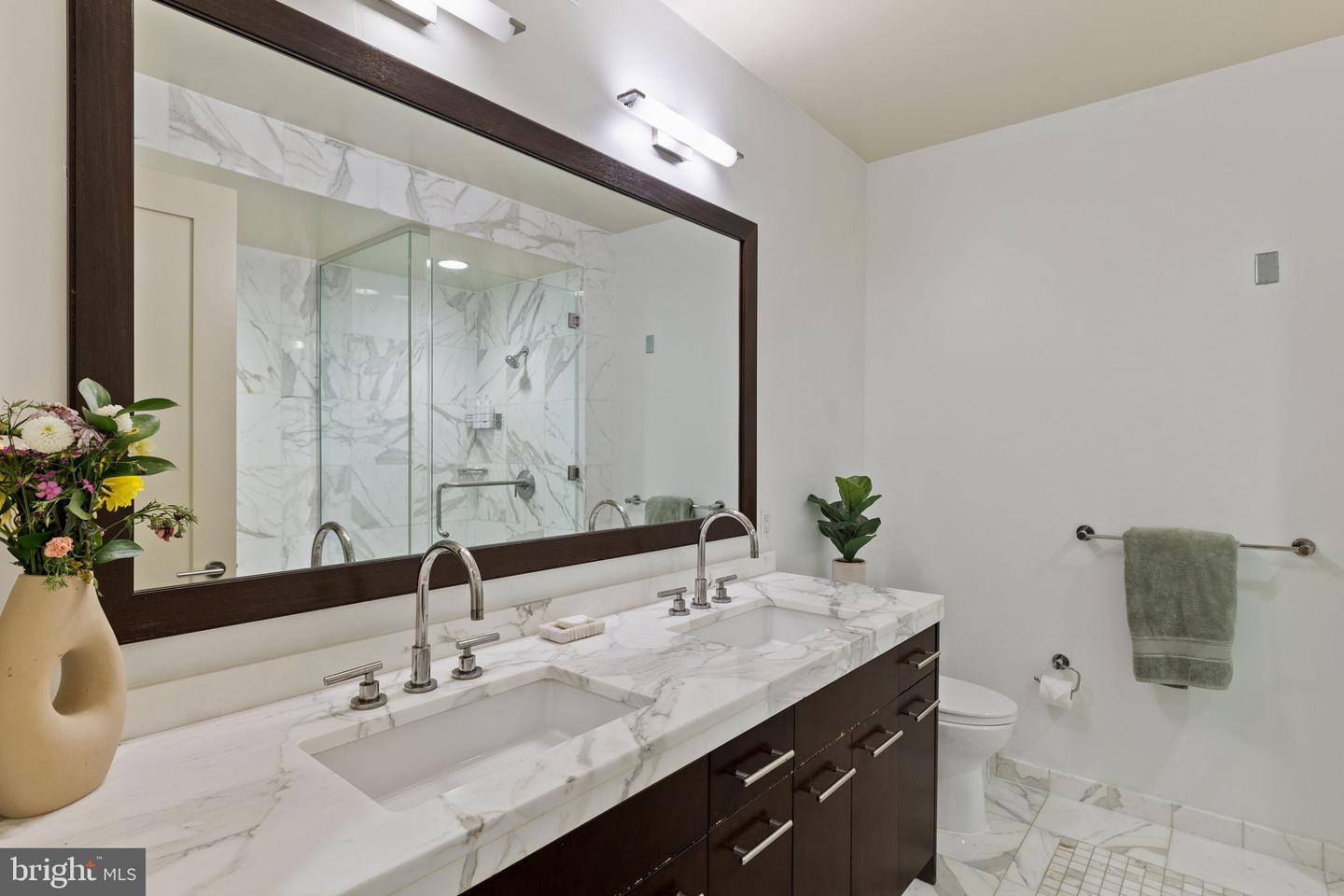 1414 S Penn Sq #6h Property Photo 12
