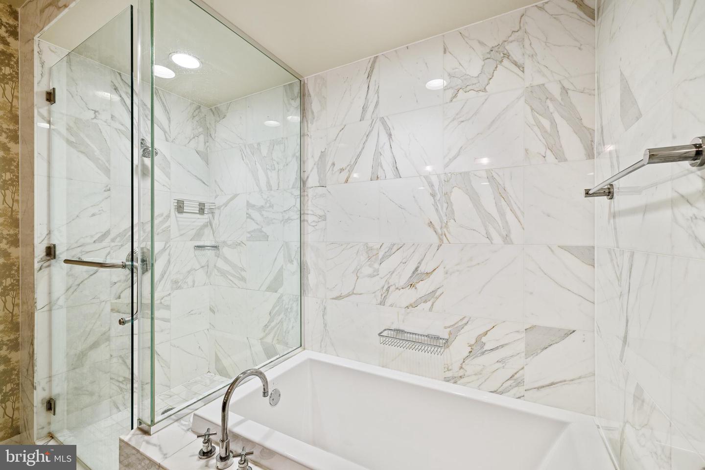 1414 S Penn Sq #6h Property Photo 13