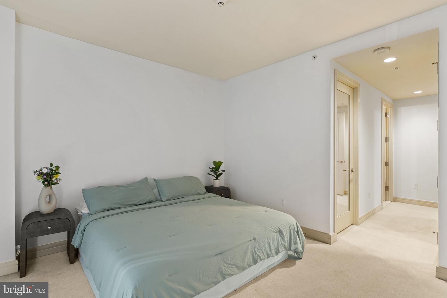 1414 S Penn Sq #6h Property Photo 14