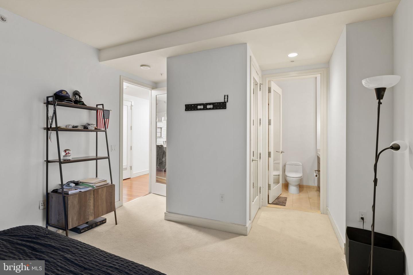 1414 S Penn Sq #6h Property Photo 18